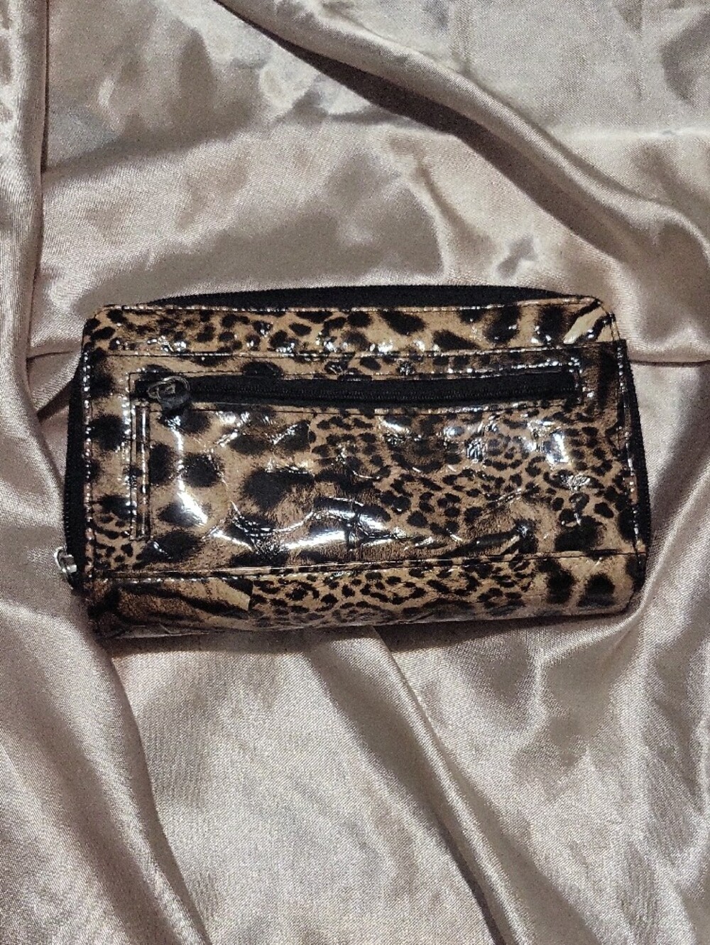Leopard Print Women's Wallet - Patent Animal Print - Picture 7 of 7